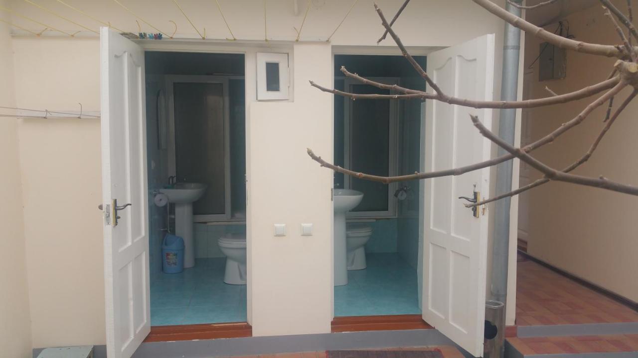 グルナラ ゲストハウス タシュケント エクステリア 写真